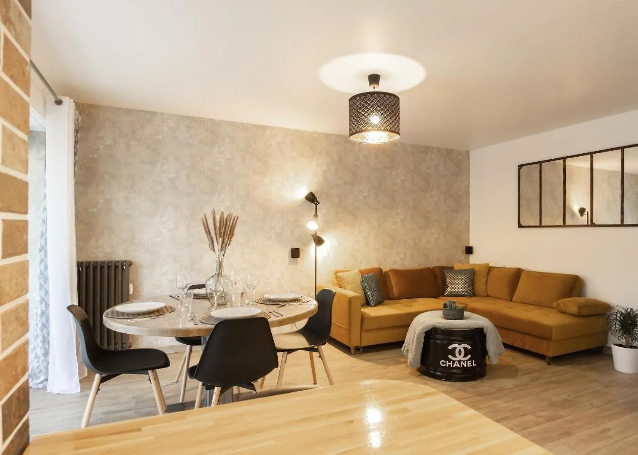Apartment Gambetta Chaleureux T3 Avec Place De Parking Privee Annecy